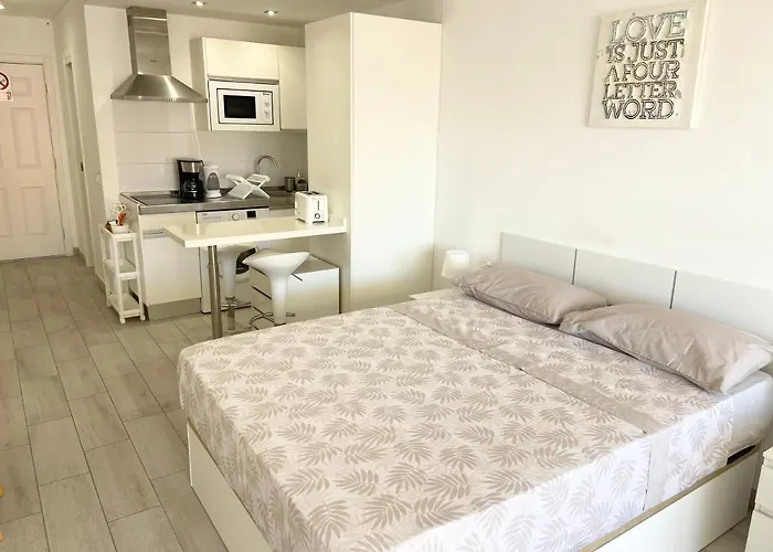Floor, Panoramic Studio, Heated Pool Apartmán *