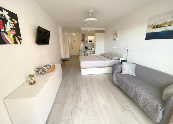 Floor, Panoramic Studio, Heated Pool *