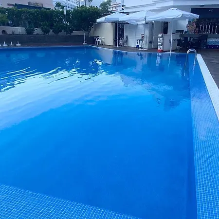 Floor, Panoramic Studio, Heated Pool Апартаменты Лос Кристианос