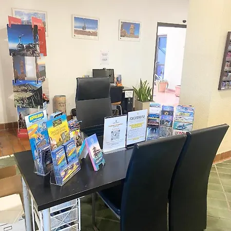 Floor, Panoramic Studio, Heated Pool Апартаменты